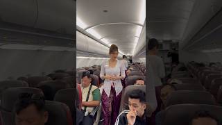 Pramugari Cantik Batik Air Sedang Hitung Jumlah Penumpang Dalam Pesawat 🥰🥰👍👍 [upl. by Annaor]