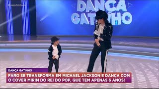 Faro se transforma no rei do pop ao lado do mini Michael Jackson [upl. by Volnay243]