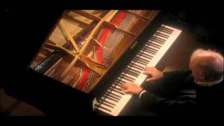 Barenboim on Beethoven quotPathetiquequot 3rd movement [upl. by Inohs865]