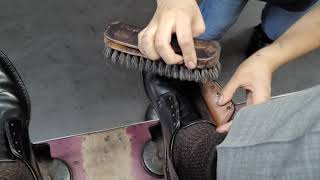 Best Woman Shoe Shine in NYC  NYC Shoe Shine [upl. by Wilkison]