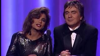 quotUnder The Seaquot Wins Original Song 1990 Oscars [upl. by Loraine449]