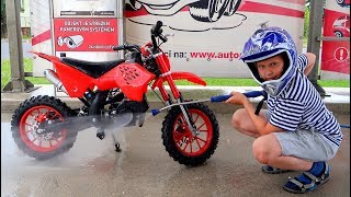 Funny Baby Washing Bike Ride on New Dirt Cross Bike Mini Power Wheel Pocket Bike [upl. by Brine]