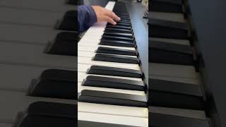 piano Happy happy piano song [upl. by Hoeg622]