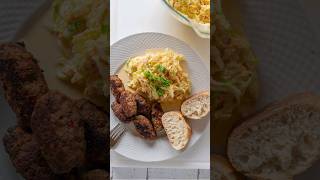 Cevapcici mit schnellen Krautsalat 👍😋  super einfach und sehr leckeres Hackfleisch Rezept [upl. by Aenil367]