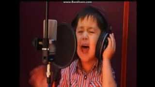 4 year old Uzbek boy singing on farsi Cover Daler Nazarov Chaki Chaki Boroni Bahor [upl. by Treborsemaj]