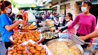 Fried Can Cake Donut Chinese Fried Dough Stick Youtiao Bun Porridge  Cambodia Street Food [upl. by Wash316]