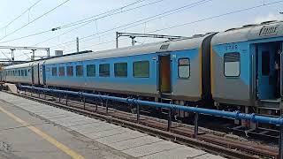 New Delhi Kalka Shatabdi Express At Ambala Cantt [upl. by Ainorev]