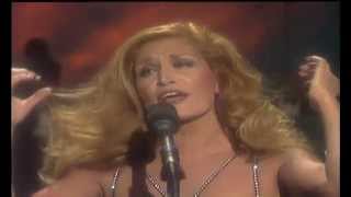 Dalida  Er war gerade 18 Jahr 1981 [upl. by Nhor]