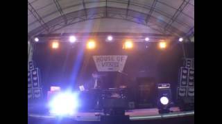 Lawalah Familia Showcase at House Of Vans Singapore [upl. by Greeson]