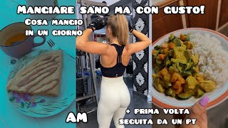 COSA MANGIO IN UN GIORNO vlog 19 ricette fit crepes e pollo al curry AM [upl. by Darken77]