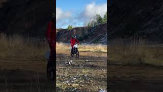 А как вы переезжаете бревнаТГК PetrBRZ мотокросс эндуро питбайк endurocrash enduro stunt [upl. by Ebanreb]