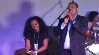 Ephrem Tamiru Performing Yefikir Emebet in Washington DC [upl. by Nasaj]