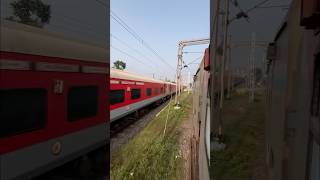 WAP7 Howrah Rajdhani exp overtakes WAP7 Coalfield exp at 130 kmph [upl. by Becky]