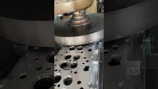 Cutting the front of the Isuzu cylinder head DMax Euro 4lathe shop [upl. by Uri918]