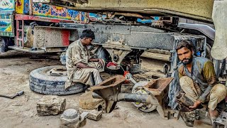 Repair of Broken Trunnion Shaft of Pakistani Mechanic fine Suspension Trunnion Shaft [upl. by Bohun]