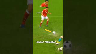 Ketika bermain bola di cuaca buruk 🥶 [upl. by Klemperer]