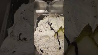 Ice Cream Stracciatella with Fresh Pearsby Roberto icecream [upl. by Tollmann]