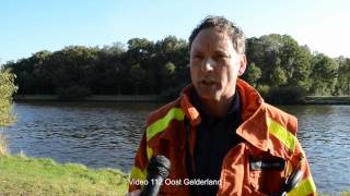 Paard verdronken in Twentekanaal bij Eefde [upl. by Yvan]