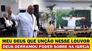 Ítalo Ribeiro Canta o louvor In Memorian e Deus derrama poder sobre a igreja Meu Deus que unção [upl. by Geier]