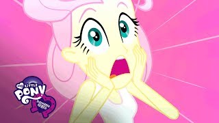 My Little Pony Equestria Girls Latino América  Accidentes Épicos Canterlot Short Ep 5 [upl. by Aihsyla]