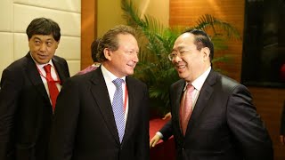 Why are we pandering to China Andrew Forrest faces criticism for business dealings with China [upl. by Olympia]