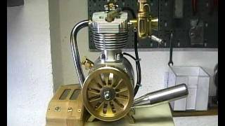 Eigenbau Einzylinder Benzinmotor LU Modellmotor [upl. by Lilaj]