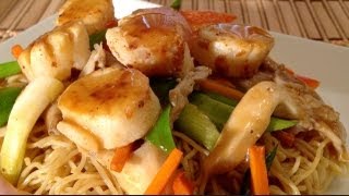 StirFry Noodles with Seared ScallopsHow To Make Scallops With Stir Fried NoodlesSeared Scallops [upl. by Aninep]