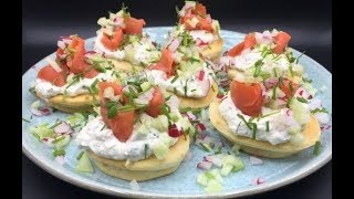 Blinis med laks radiser og rygeostecreme En airfryer opskrift [upl. by Hamer]