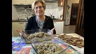 I TARALLI PUGLIESI PRIMA PARTE  RICETTA DELLA NONNA MARIA [upl. by Wallas]