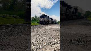 NS 1000 Leads The Way train railfan [upl. by Aniral]