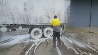 Tautliner Demonstration Clean with Nertas Active Diamond and a Suttner Foaming Lance [upl. by Llesram638]