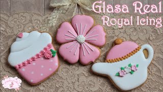 Cómo hacer la glasa perfecta y cómo decorar galletas Royal Icing  Glazura pentru turta dulce 🍰 [upl. by Hsaka]