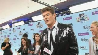 Hasselhoff celebrates the fall of the Berlin wall at EMAs [upl. by Hubbard]