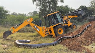 JCB 3dx Backhoe Loader Machine Loading Mud In Mahindra 475 Di Tractor and Stuck in Mud  Jcb Video [upl. by Tulley]