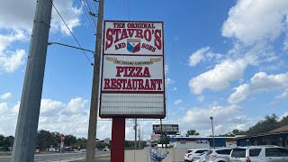 We Ate at Stavros and Sons Original Pizza Restaurant in Fruitland Park  Food Near The Villages FL [upl. by Surtimed]