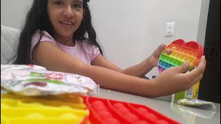 troquinha de fidgets toys com minha prima [upl. by Illa835]