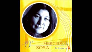 Mercedes Sosa  Agitando Pañuelos zamba [upl. by Wat]