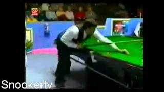 Ronnie Osullivan trick shot one handed [upl. by Nottap]