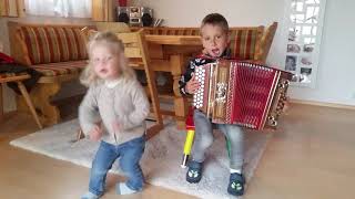 Steirische Harmonika Sternpolka mit Florian 5 Jahre alt [upl. by Attenwahs]