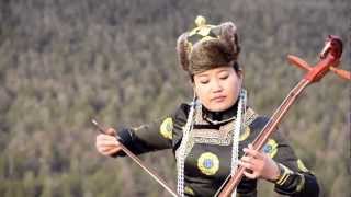 Traditional Mongolian Music amp Song quotThree Beautiful Chestnut Maresquot [upl. by Yllen]