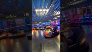 Place Biermans  Fun time in bumping car  Quebec carnival vacation famille arcade [upl. by Kurr]