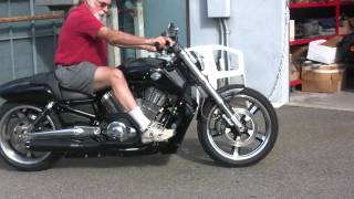 Bassani Xhaust 2 into 1 B1 System on VRod Muscle [upl. by Aneehsram60]