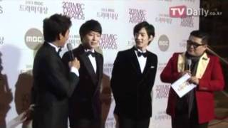 20111230 MBC演技大賞 ユチョン＆ユファン インタビュー＾＾ [upl. by Legge28]