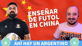 Un argentino que le enseña fútbol a los chinos  AhíHayUnArgentino [upl. by Calley]