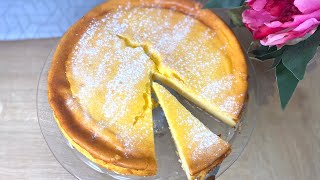 Käsekuchen ohne Boden  Quarktorte Rezept von Großmutter  super cremig [upl. by Eyahsal]