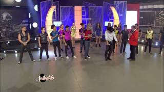 Omar Chaparro baila con Los Meseritos [upl. by Karol]