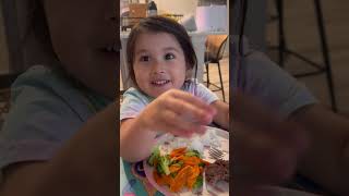 Siena explicando las comidas 🤣❤️😍 multiculturalfamily family multicultural [upl. by Uolyram]