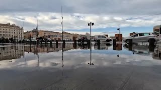 Γαλλία Πλημμύρες στην Μασσαλία μετά την δυνατή νεροποντή… [upl. by Eira]