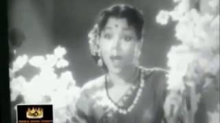 Ethaiyum Thangum Idhayam 1962  Kannum Kannum Kalanthathu Thaan [upl. by Vacuva319]