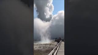 23 July 2024  Biscuit Basin Yellowstone Wyoming USA  Geyser explosion Full 2 Min 1 [upl. by Line996]